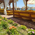 Malibeach Aparthotel