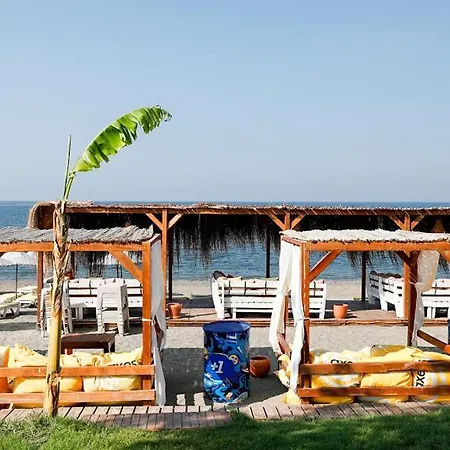 Hotel apartamentowy Malibeach *