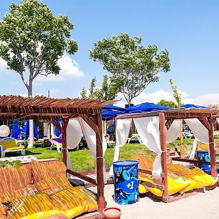 Hotel apartamentowy Malibeach