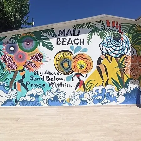 شقة فندقية Malibeach