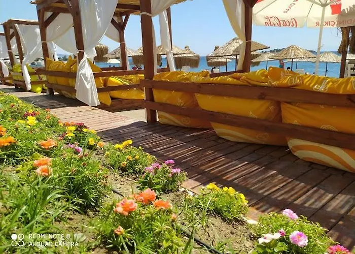 Malibeach Aparthotel